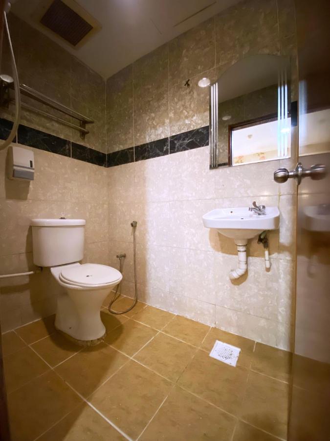 Mr Hotel Nusa Bestari Skudai Εξωτερικό φωτογραφία